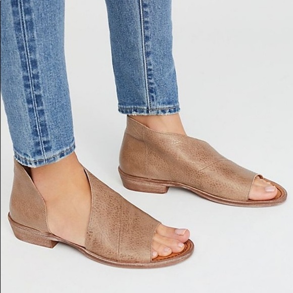 Free People Shoes - FREE PEOPLE | Mont Blanc Sandals | Brown | 39